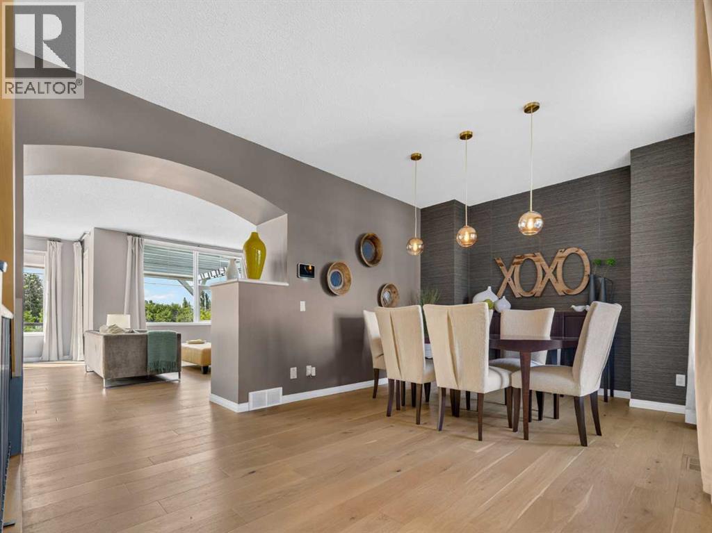 124 Valley Creek Crescent NW — photo 8