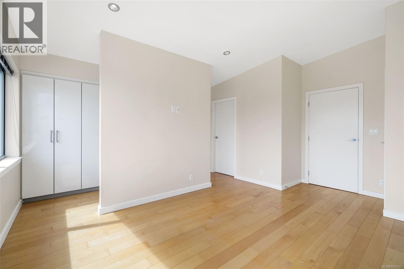 #3 2830 Irma St - 21