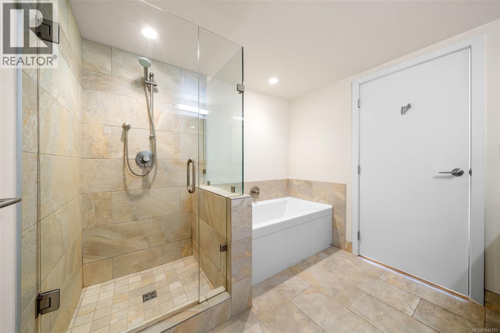 #3 2830 Irma St - 24