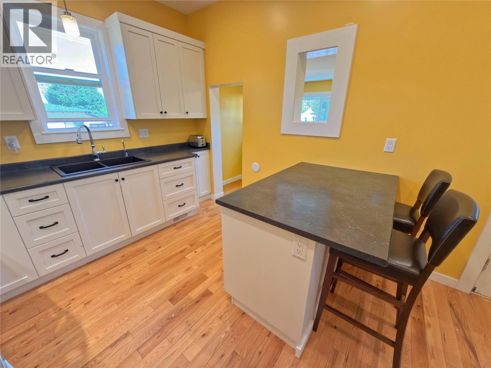 54 BILLITER Avenue, Princeton