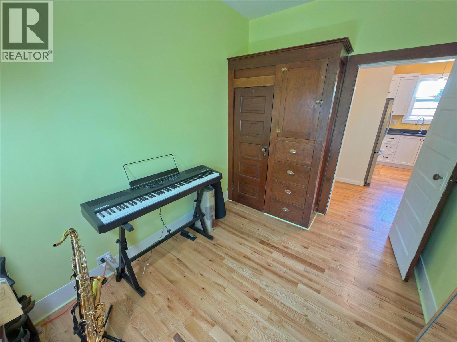 54 BILLITER Avenue - 28