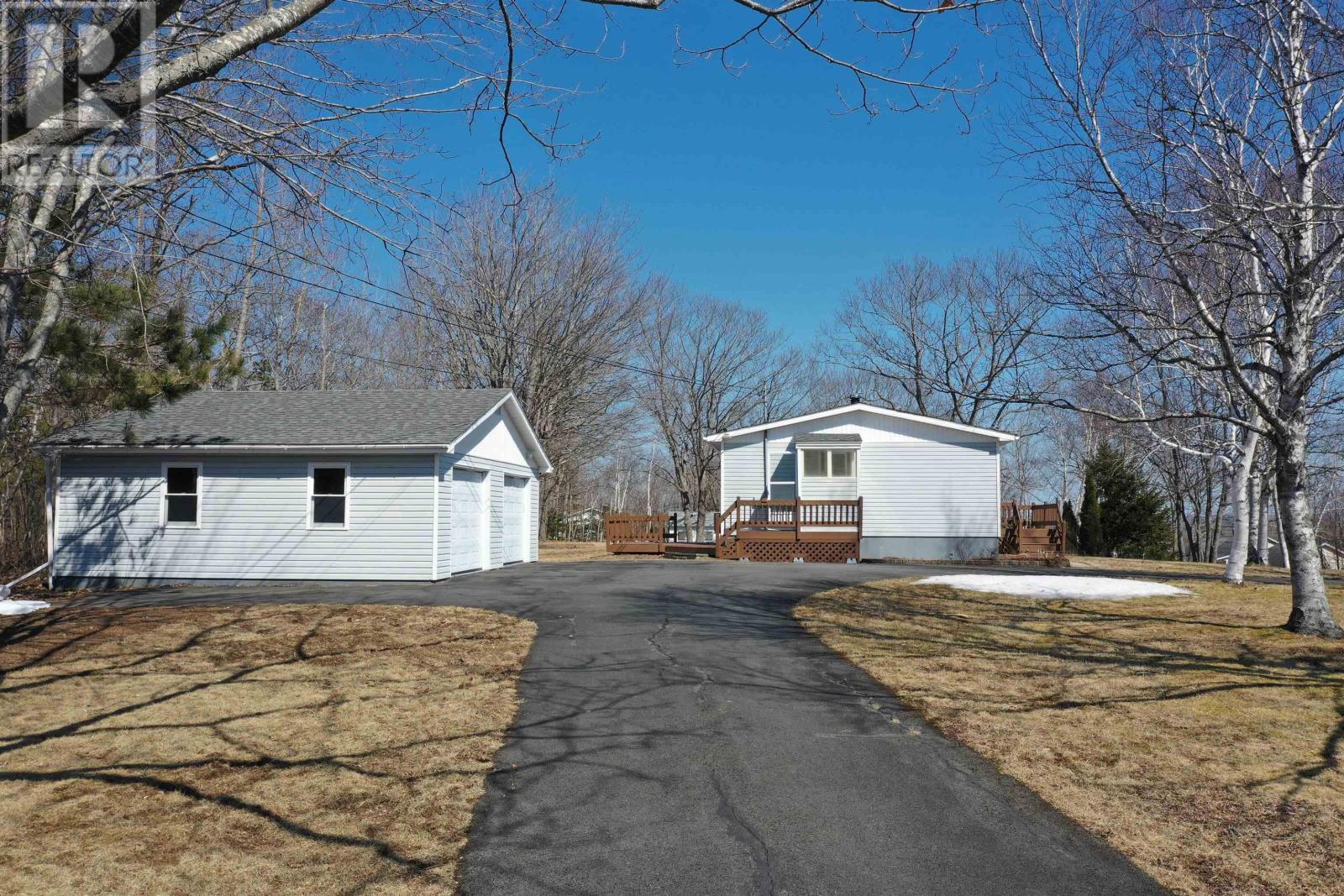 73 Westview Drive - 4