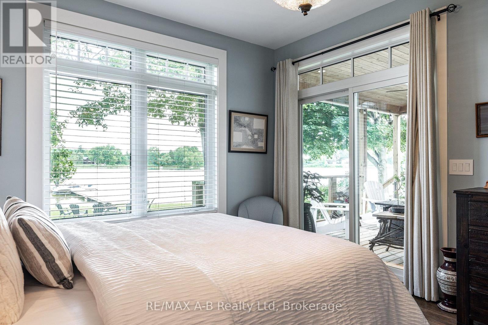 281 MANK STREET - Image 23