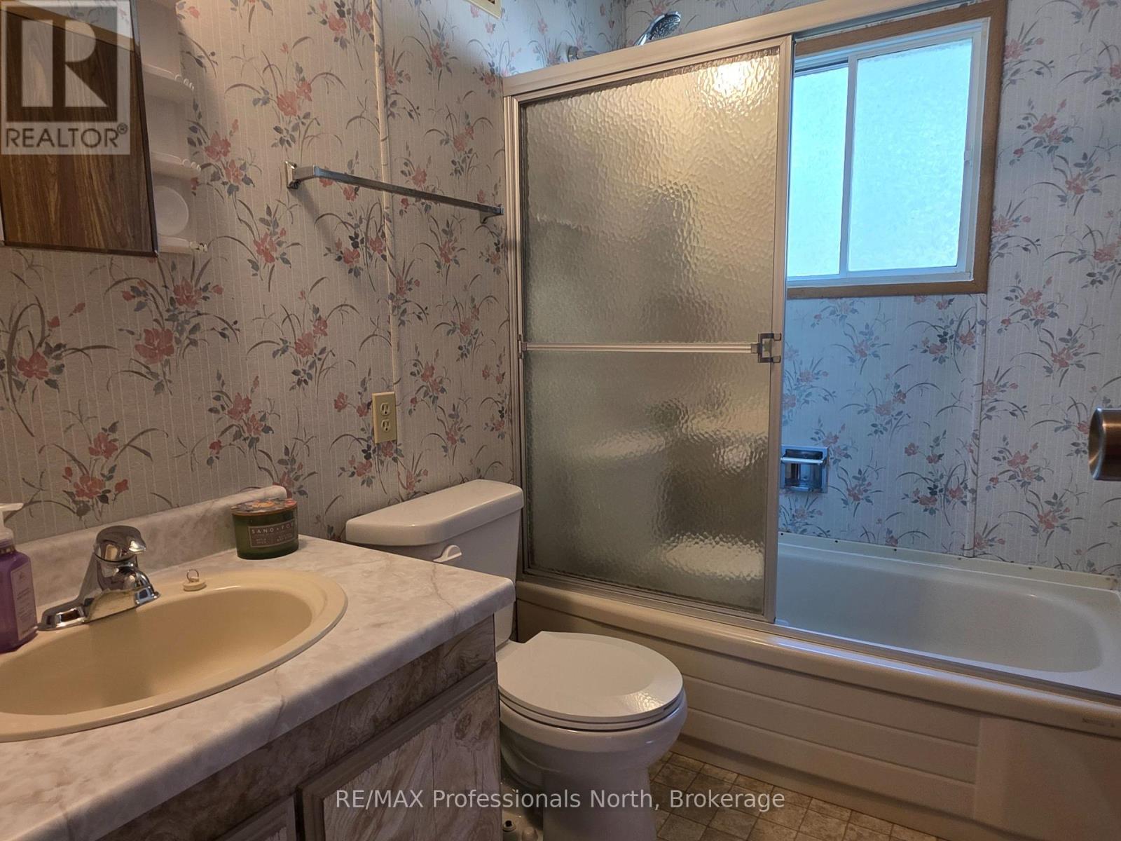 1024 LUTTERWORTH PINES ROAD - 32