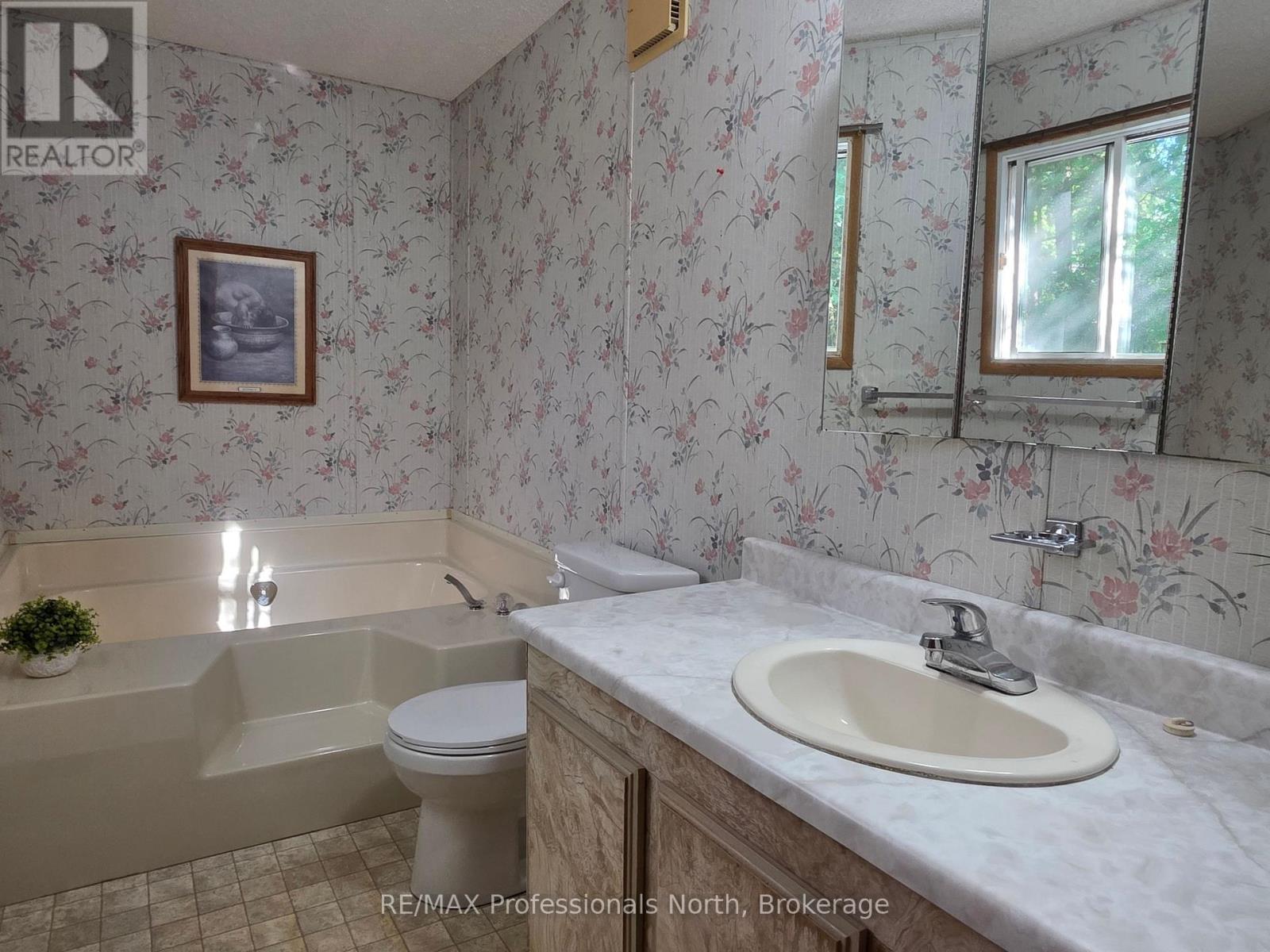 1024 LUTTERWORTH PINES ROAD - 36
