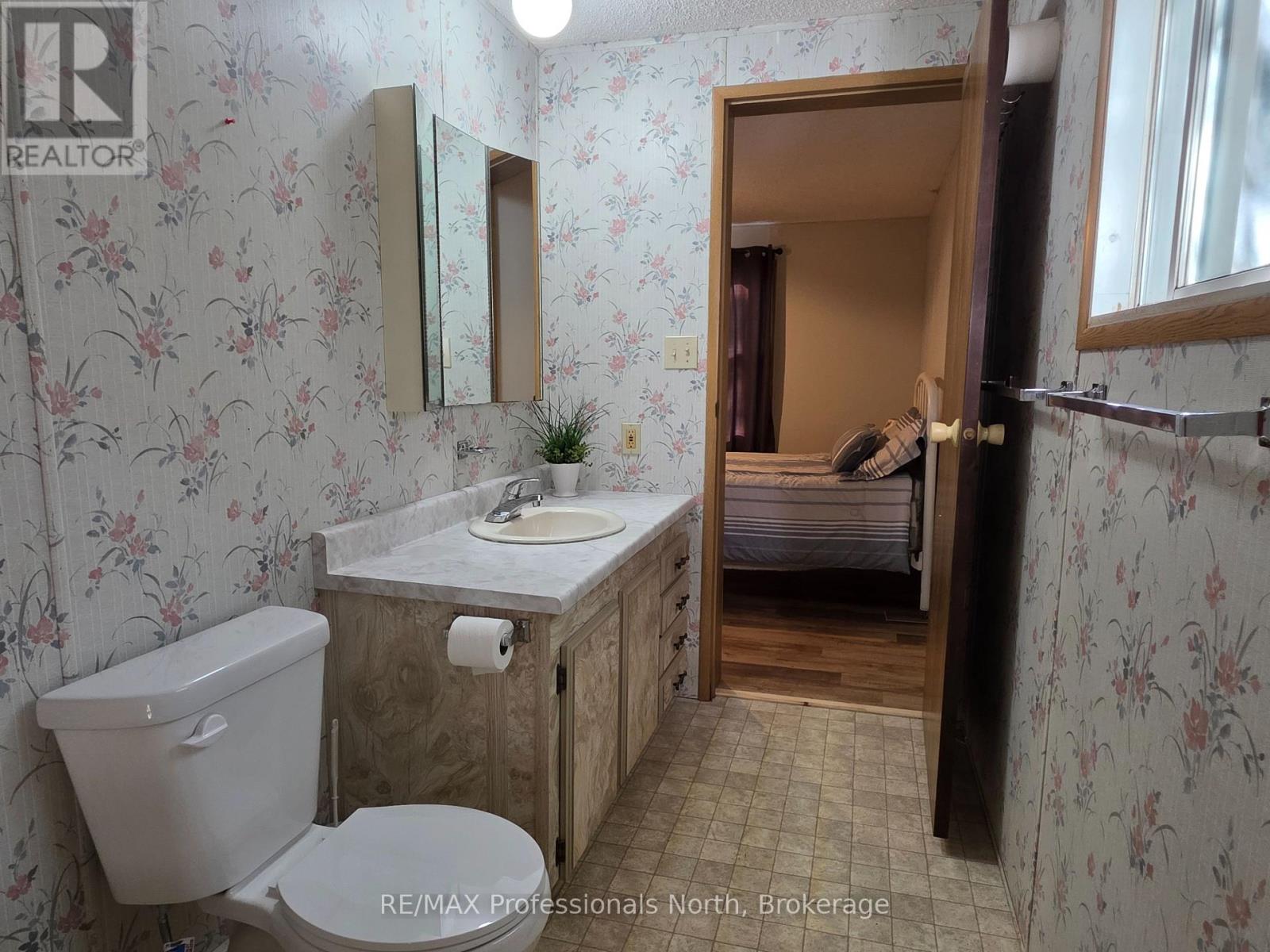 1024 LUTTERWORTH PINES ROAD - 37