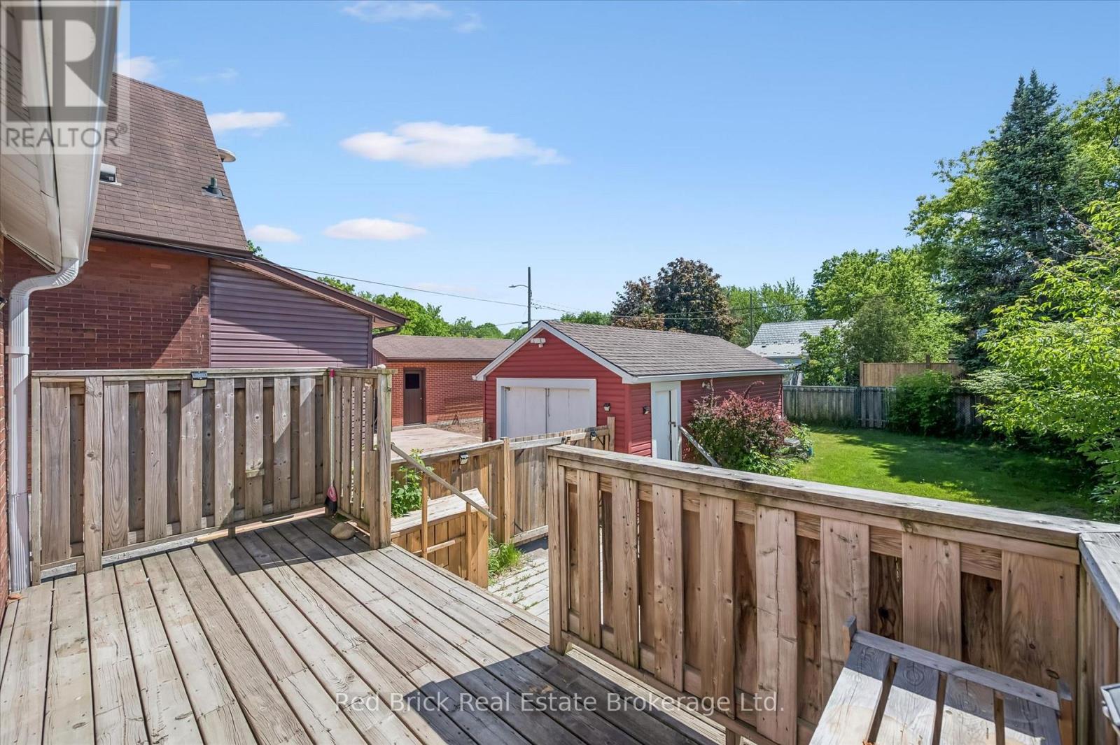 241 VICTORIA ROAD S - 26