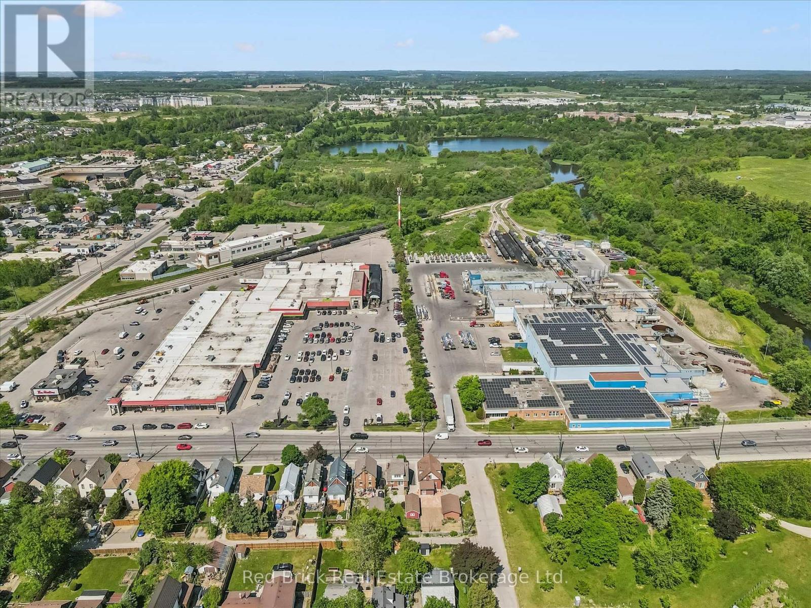 241 VICTORIA ROAD S - 38
