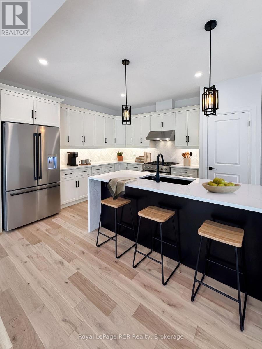 71 COLWILL COURT - 2