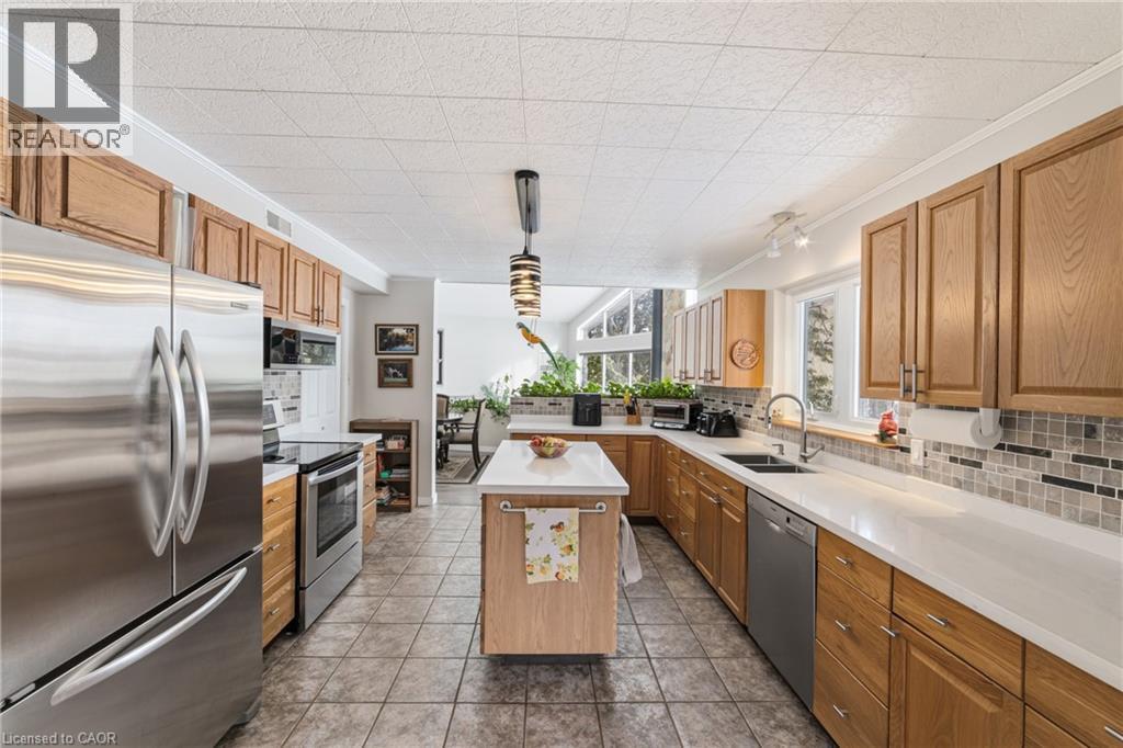 295 BRANT Road - 10