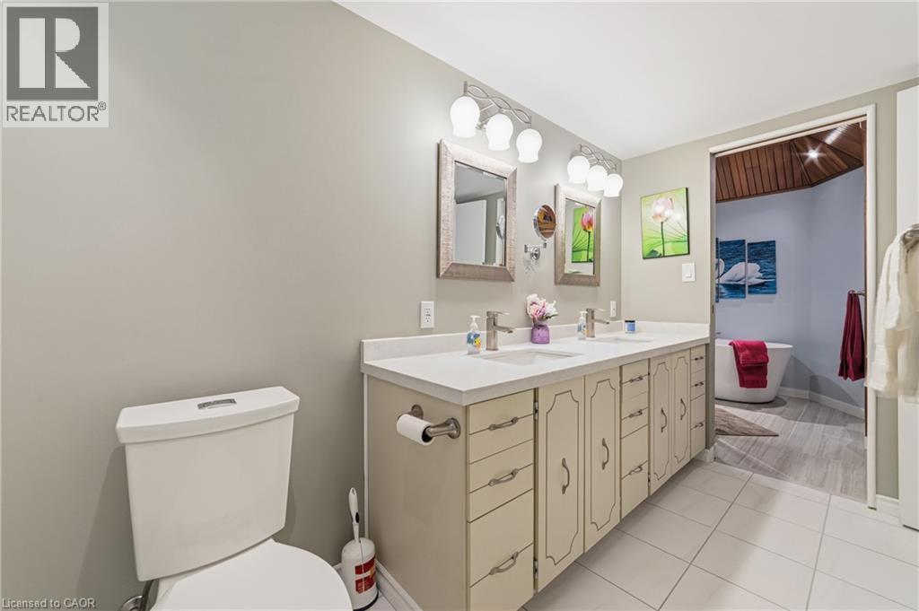 295 BRANT Road - 22