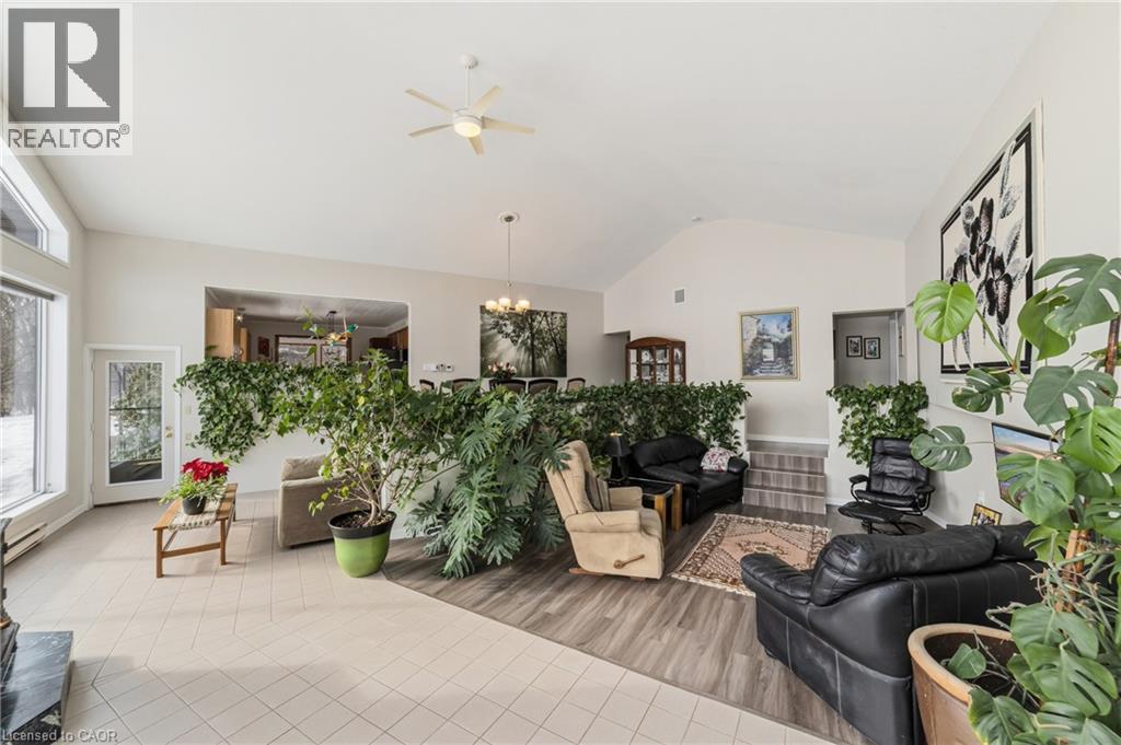 295 BRANT Road - 7