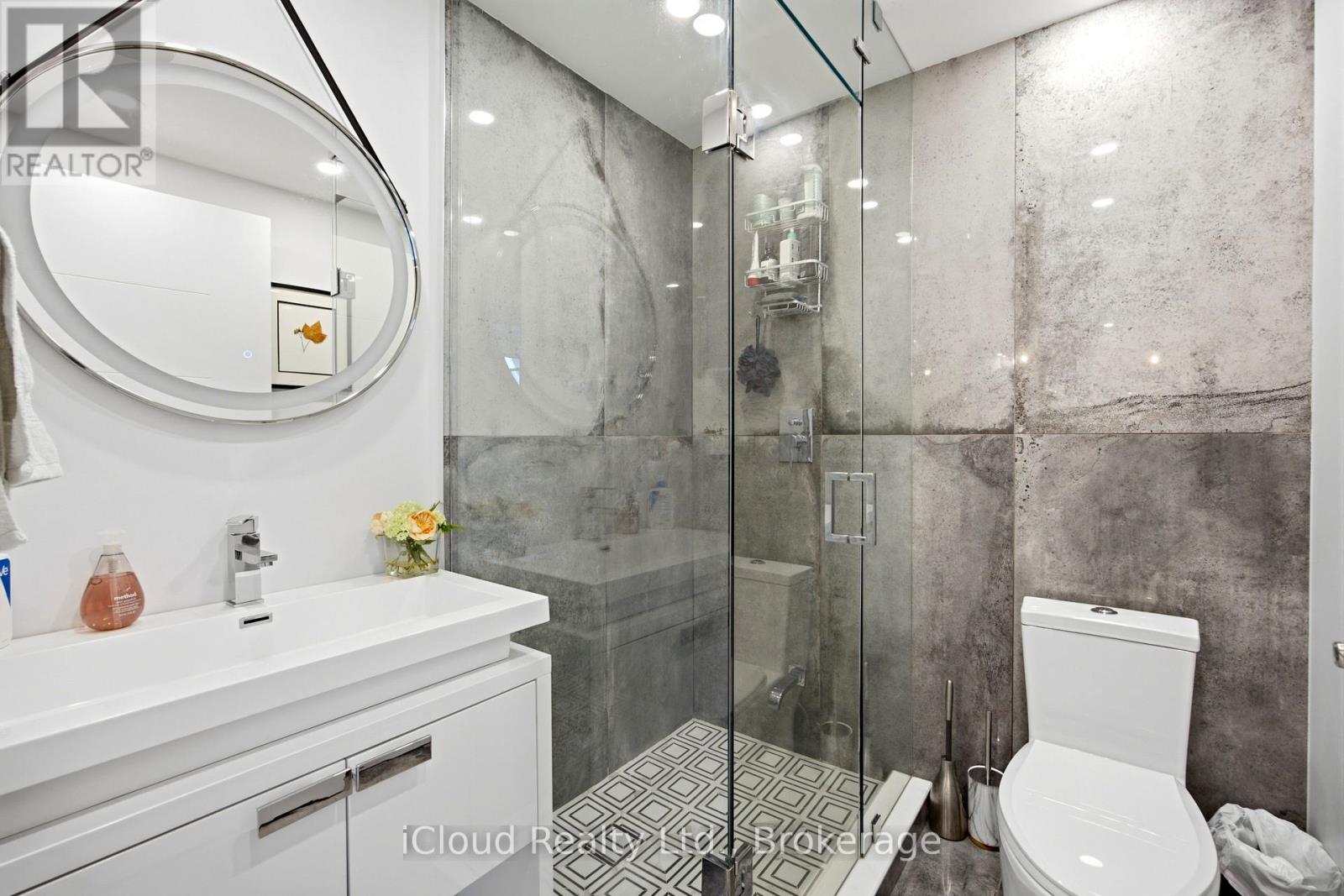 #PH16 650 SHEPPARD AVENUE E - 20