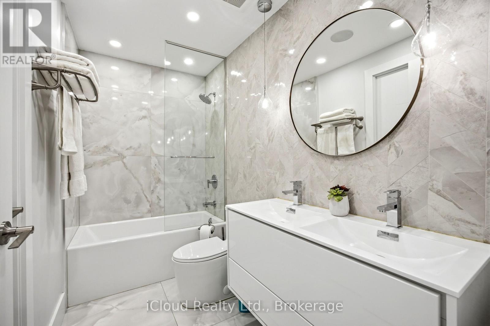 #PH16 650 SHEPPARD AVENUE E - 29
