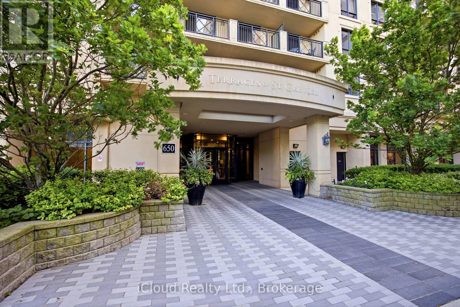 #PH16 650 SHEPPARD AVENUE E - 3