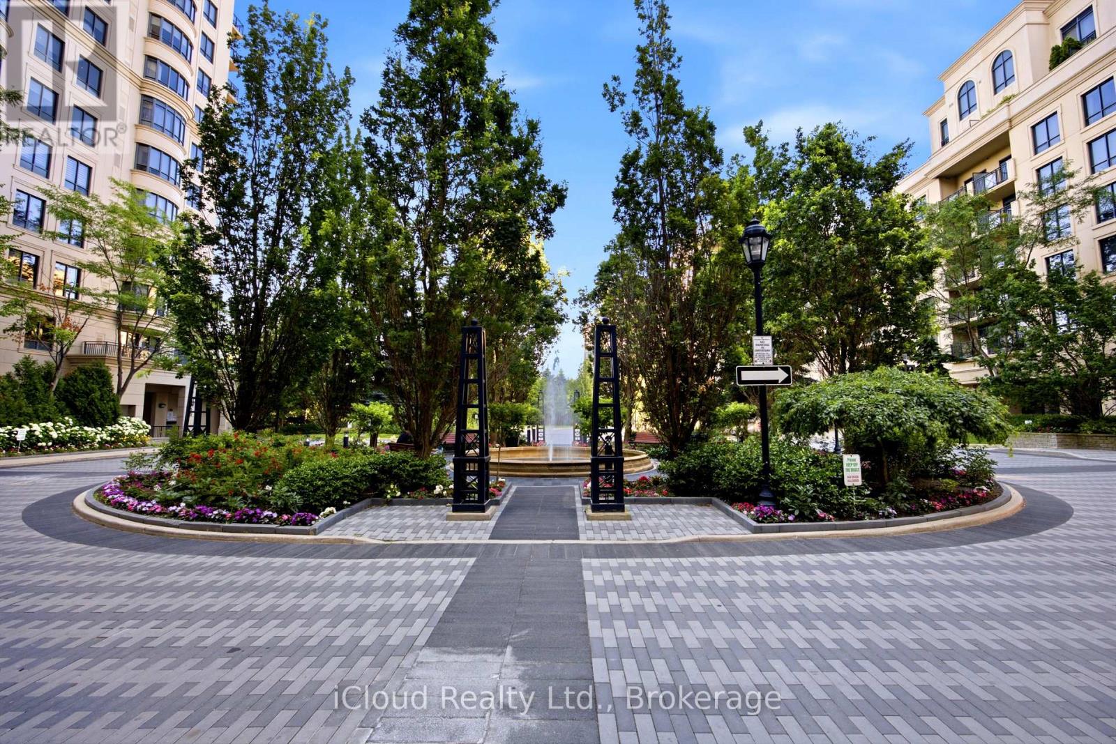 #PH16 650 SHEPPARD AVENUE E - 4