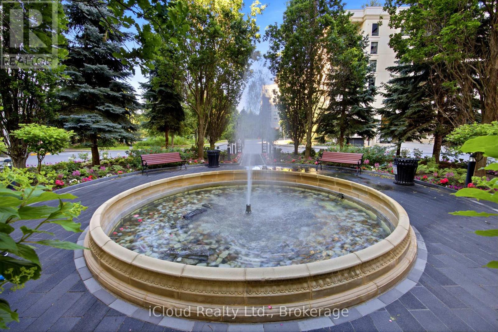 #PH16 650 SHEPPARD AVENUE E - 5