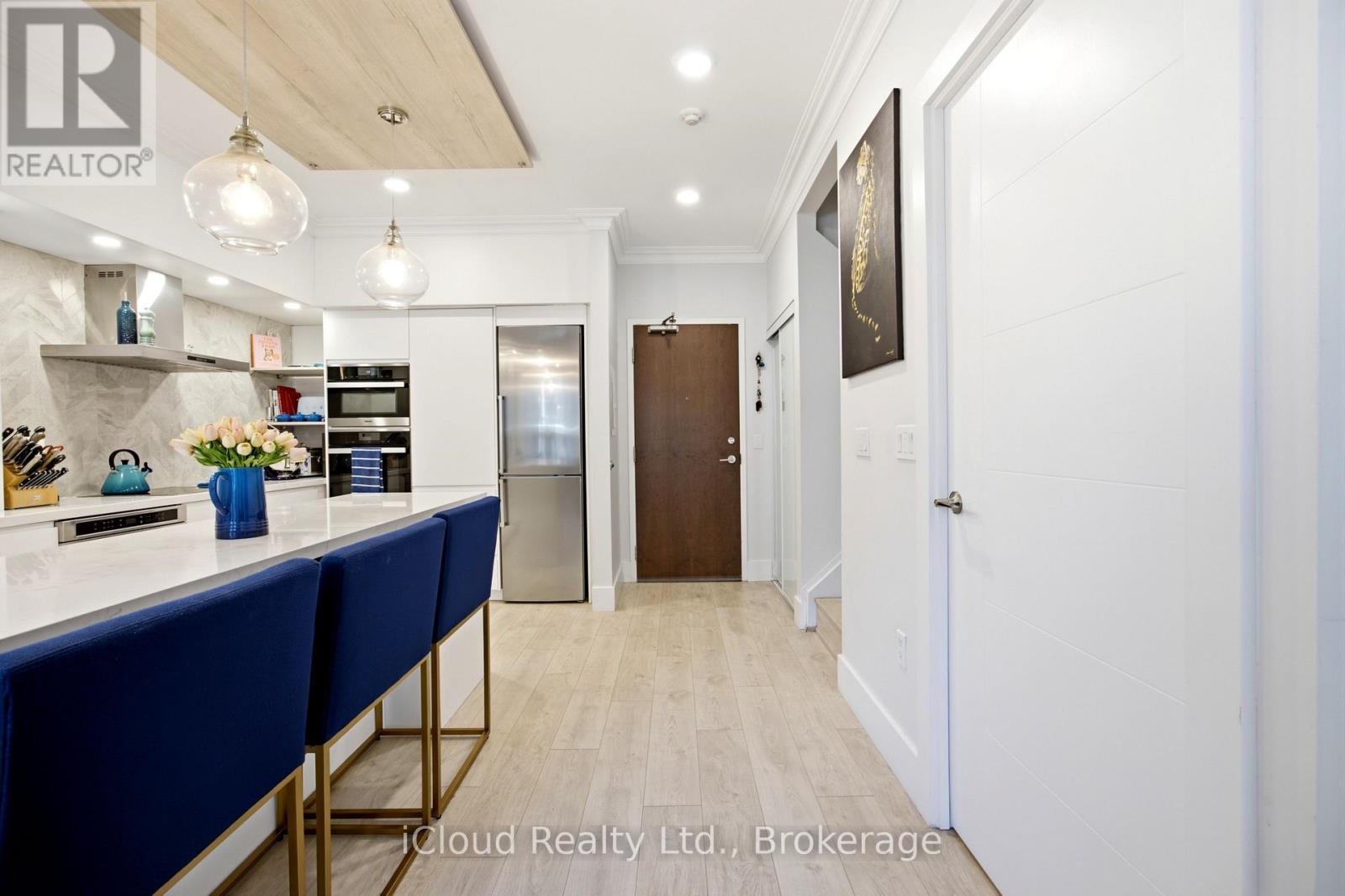 #PH16 650 SHEPPARD AVENUE E - 9