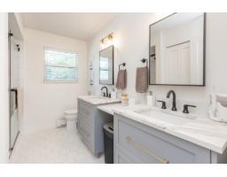 2836 Country Woods Drive, Surrey, BC V3Z0E8 Photo 26