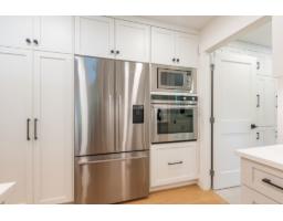 2836 Country Woods Drive, Surrey, BC V3Z0E8 Photo 18