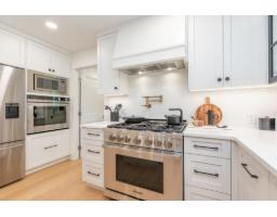 2836 Country Woods Drive, Surrey, BC V3Z0E8 Photo 17