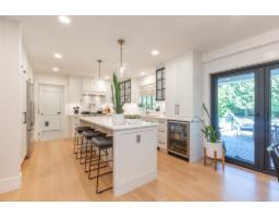 2836 Country Woods Drive, Surrey, BC V3Z0E8 Photo 15