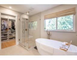 2836 Country Woods Drive, Surrey, BC V3Z0E8 Photo 23