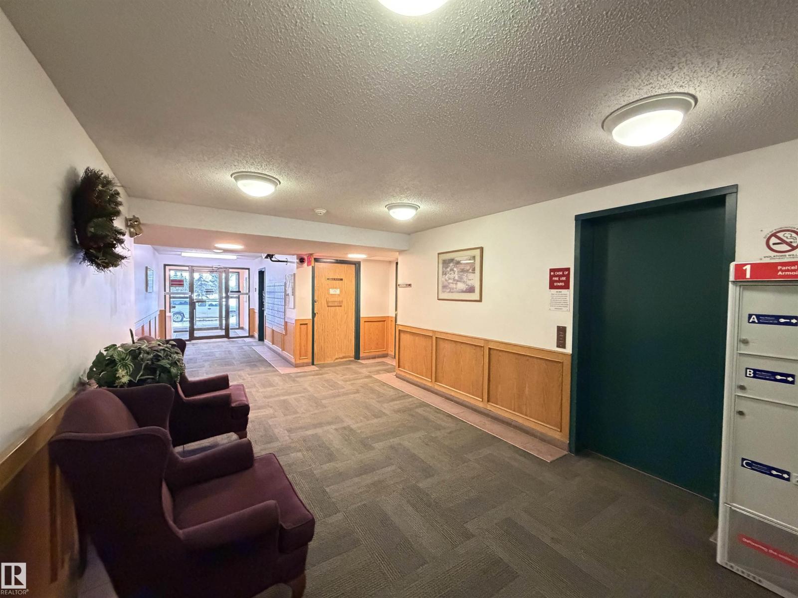 #103 10511 19 AV NW - 23