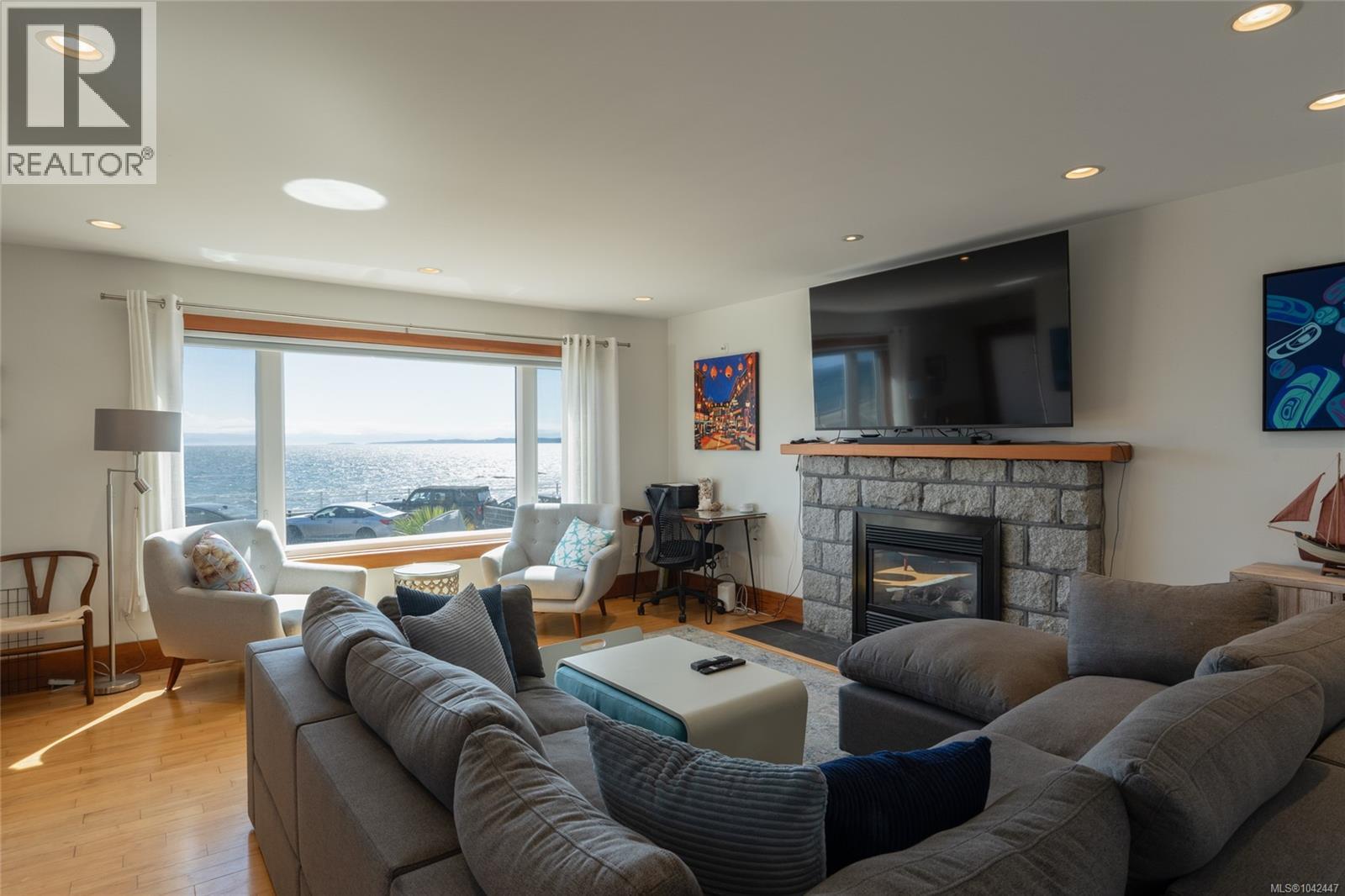 1 338 Dallas Road, Victoria