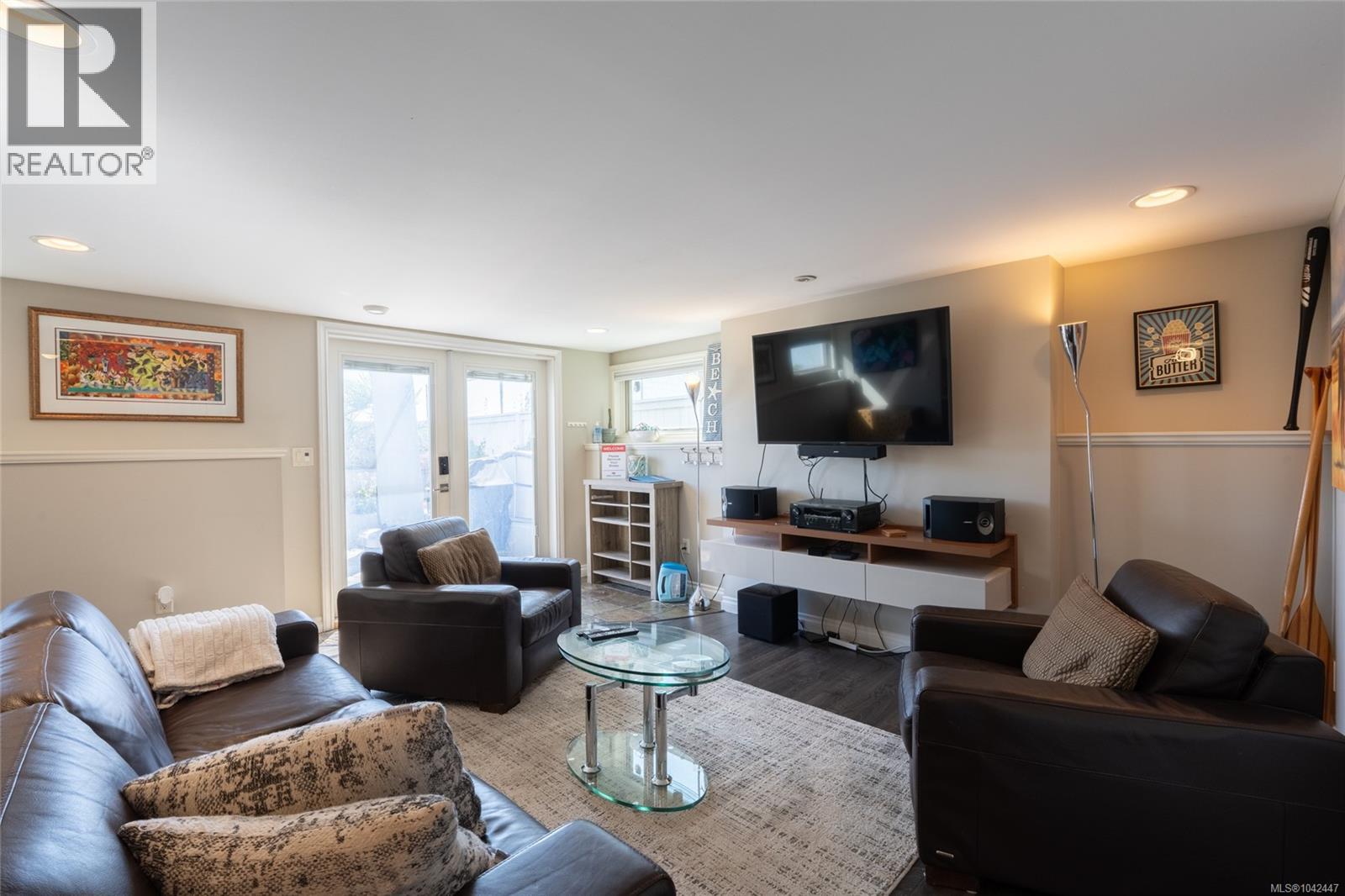 1 338 Dallas Road, Victoria