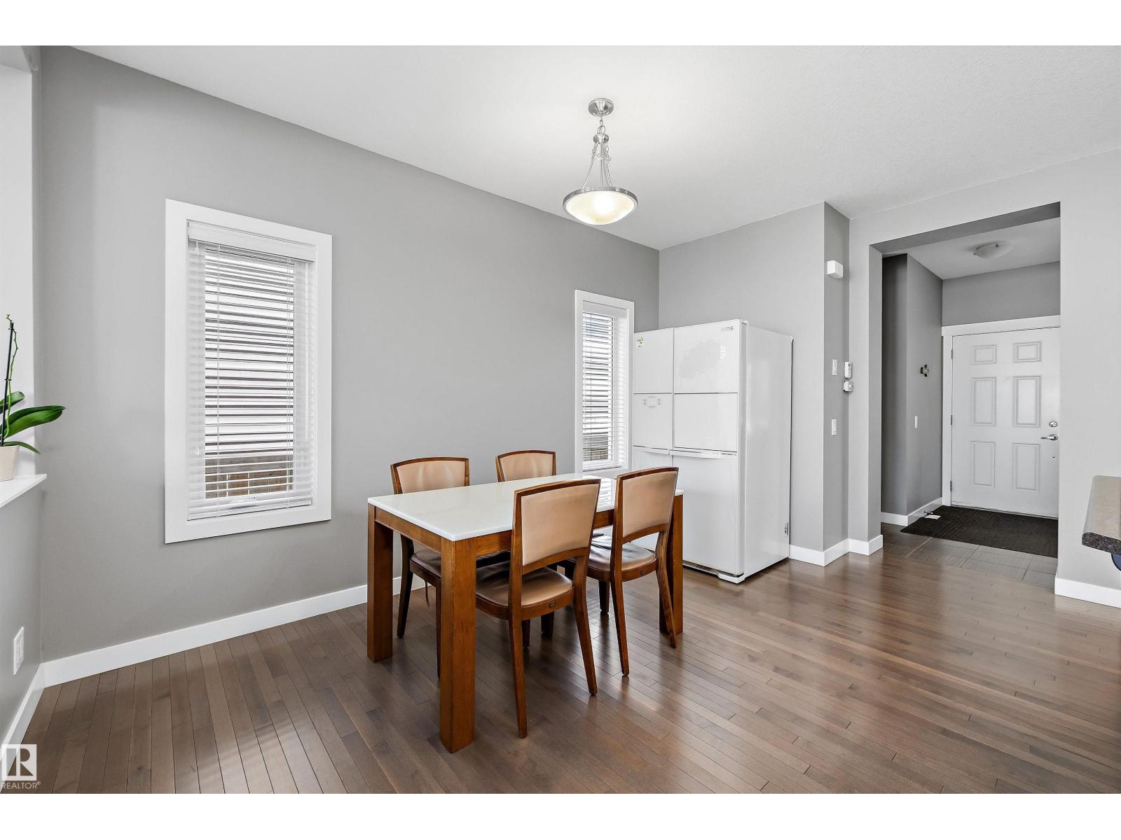 7212 23 AV SW - 18