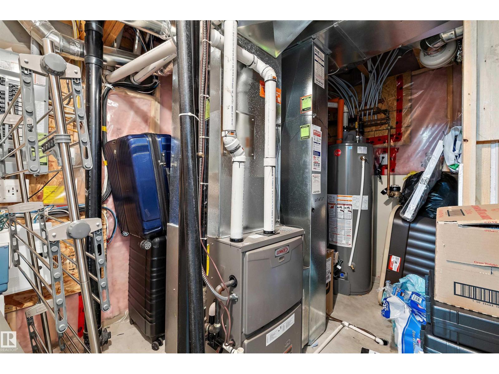 7212 23 AV SW - 34