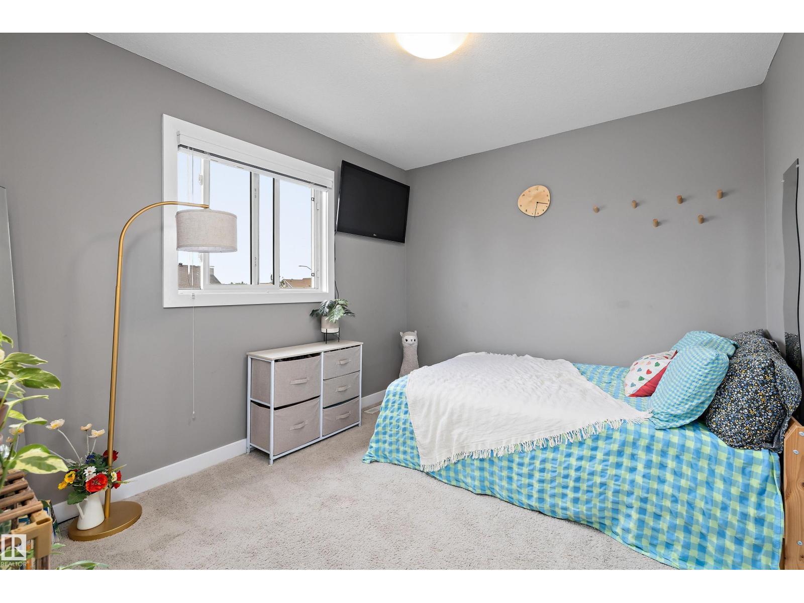 7212 23 AV SW — photo 35