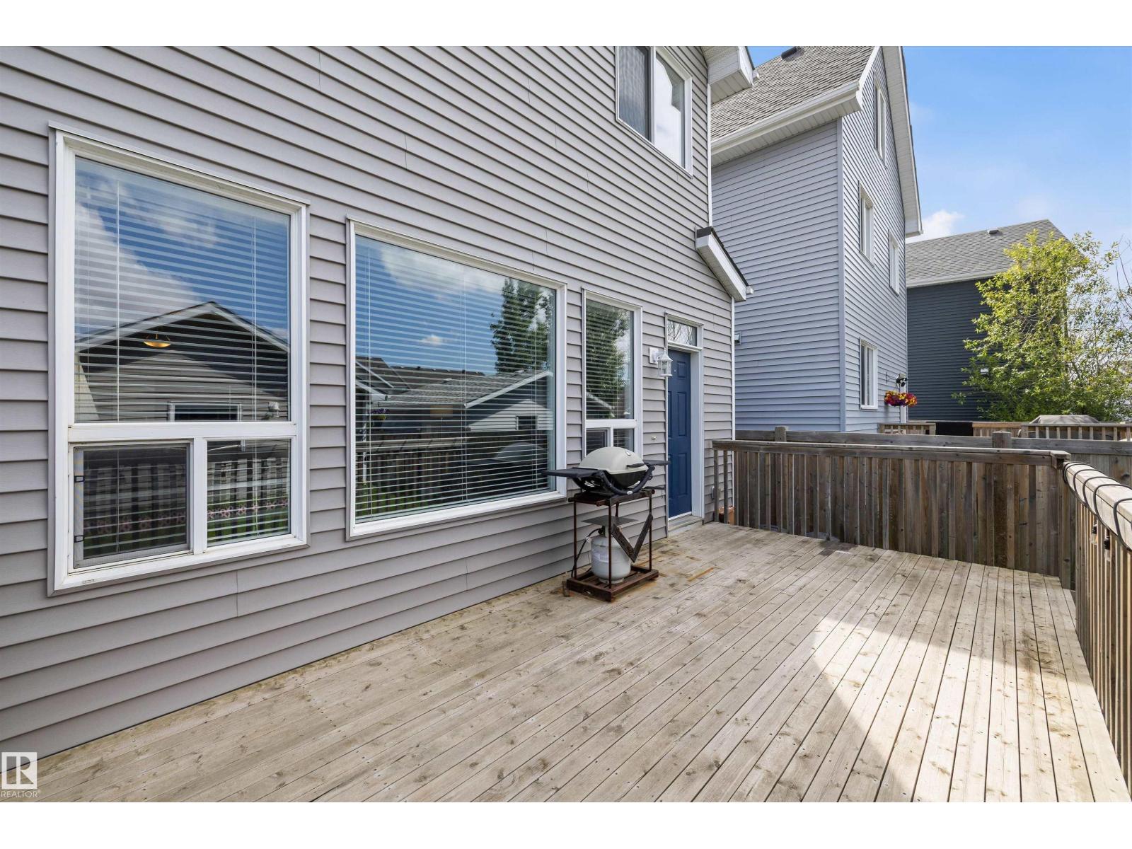 7212 23 AV SW — photo 48