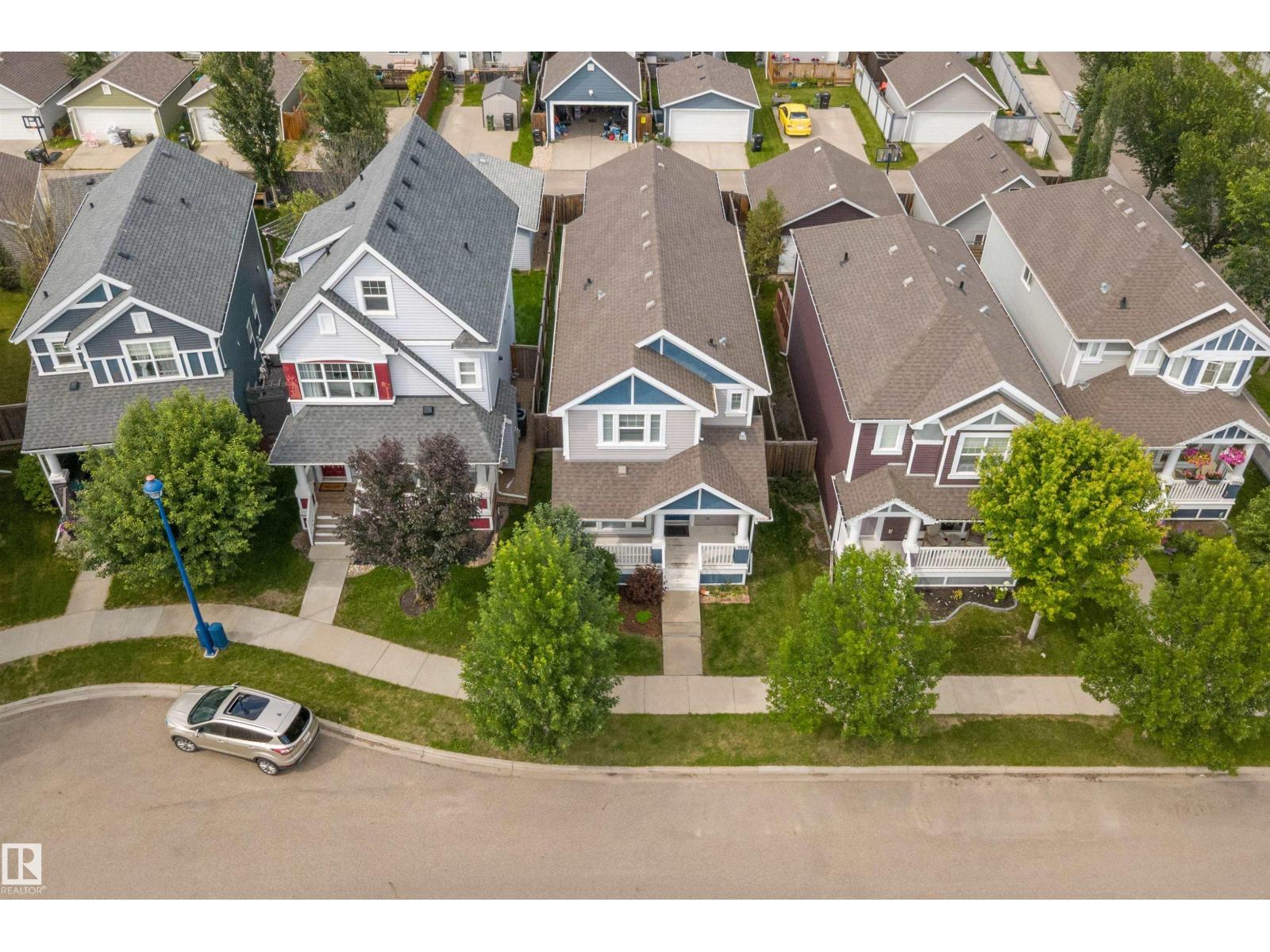 7212 23 AV SW - 56