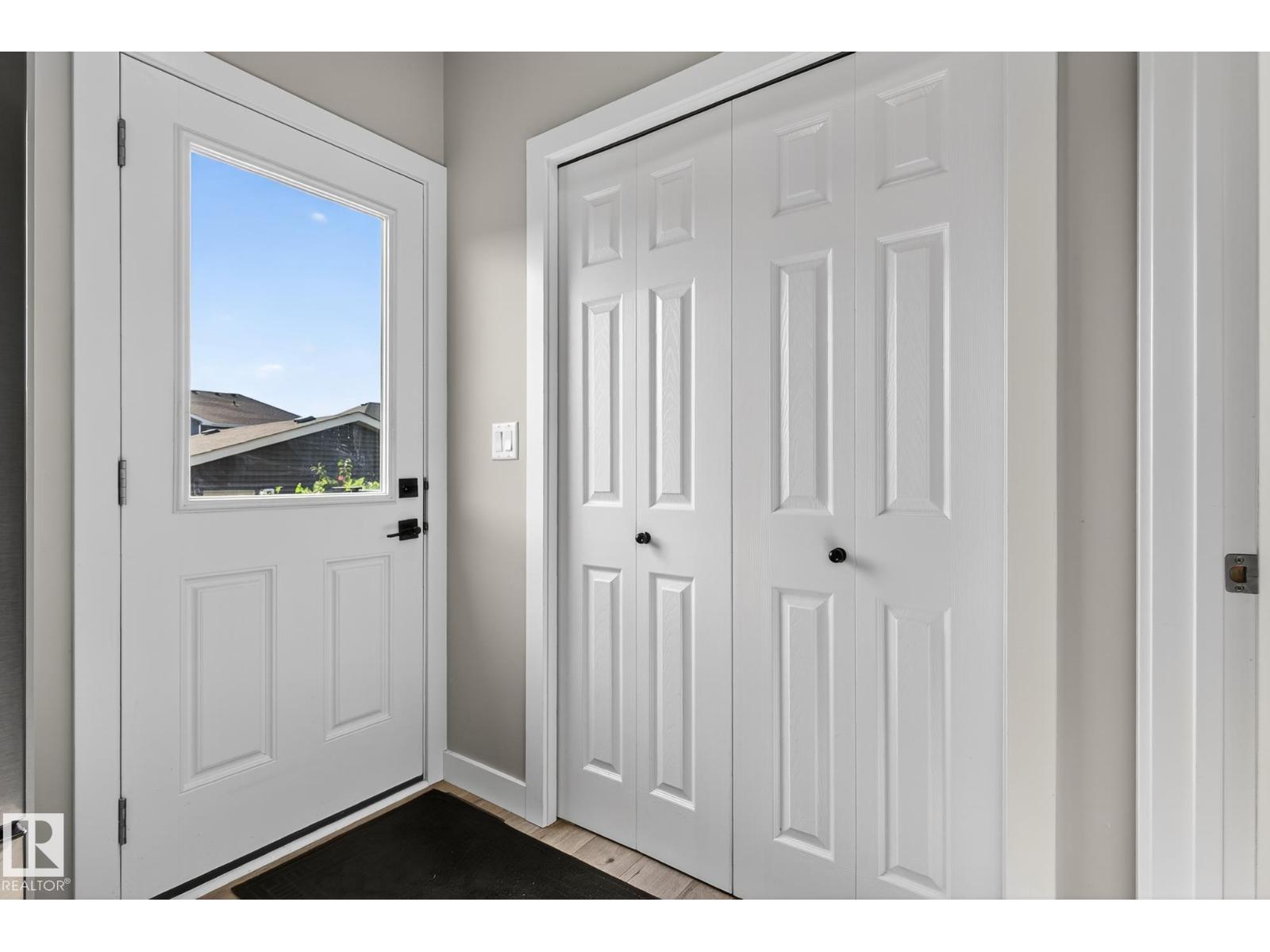 16635 30 AV SW - 15