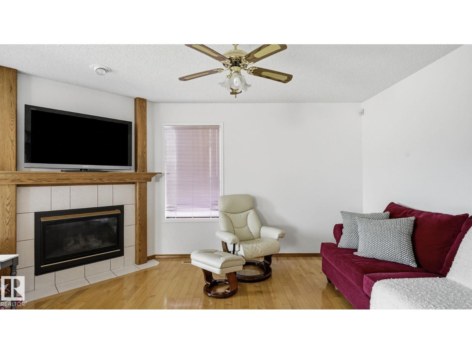 1225 KANE WD NW - 19