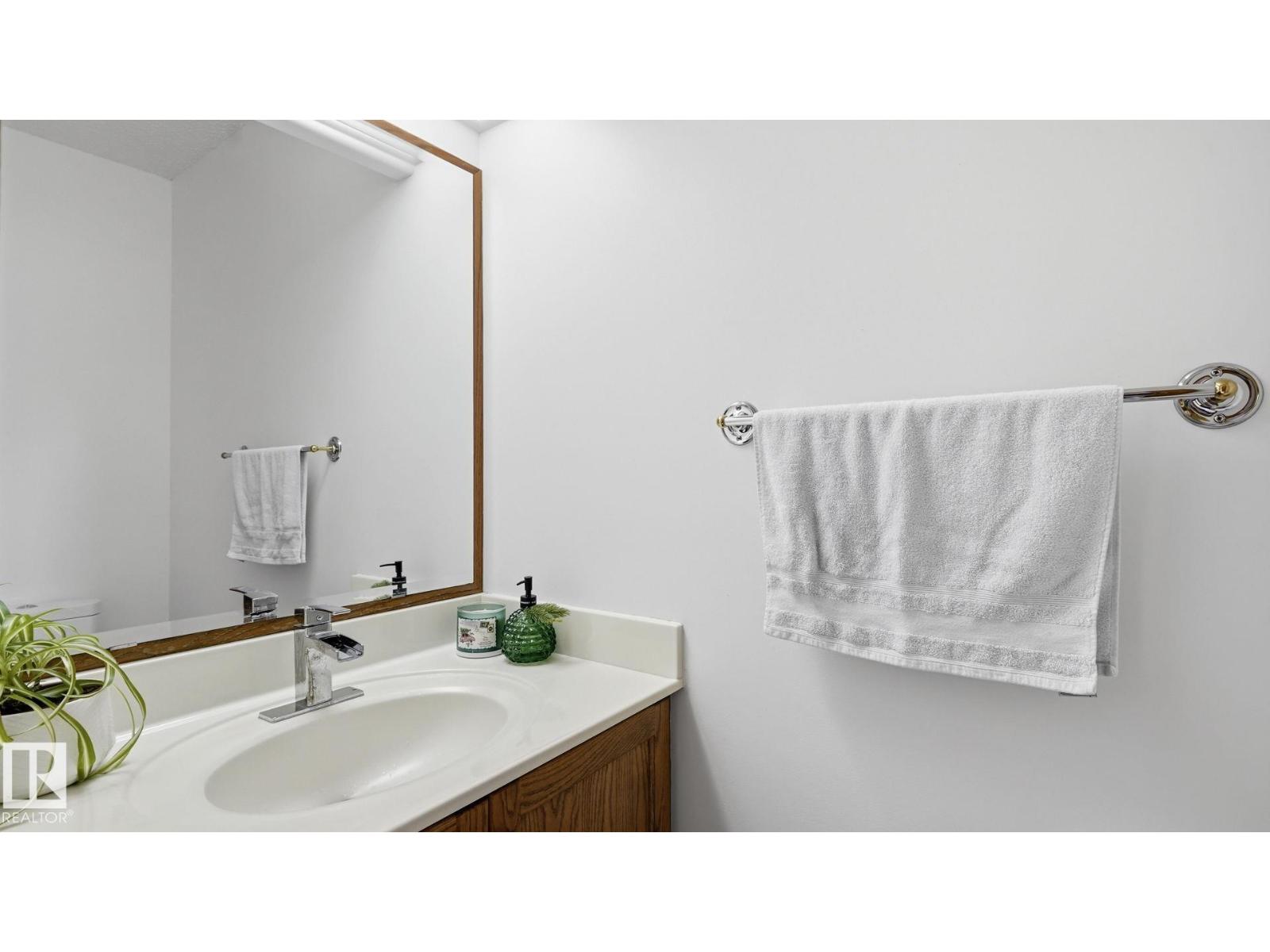 1225 KANE WD NW - 23