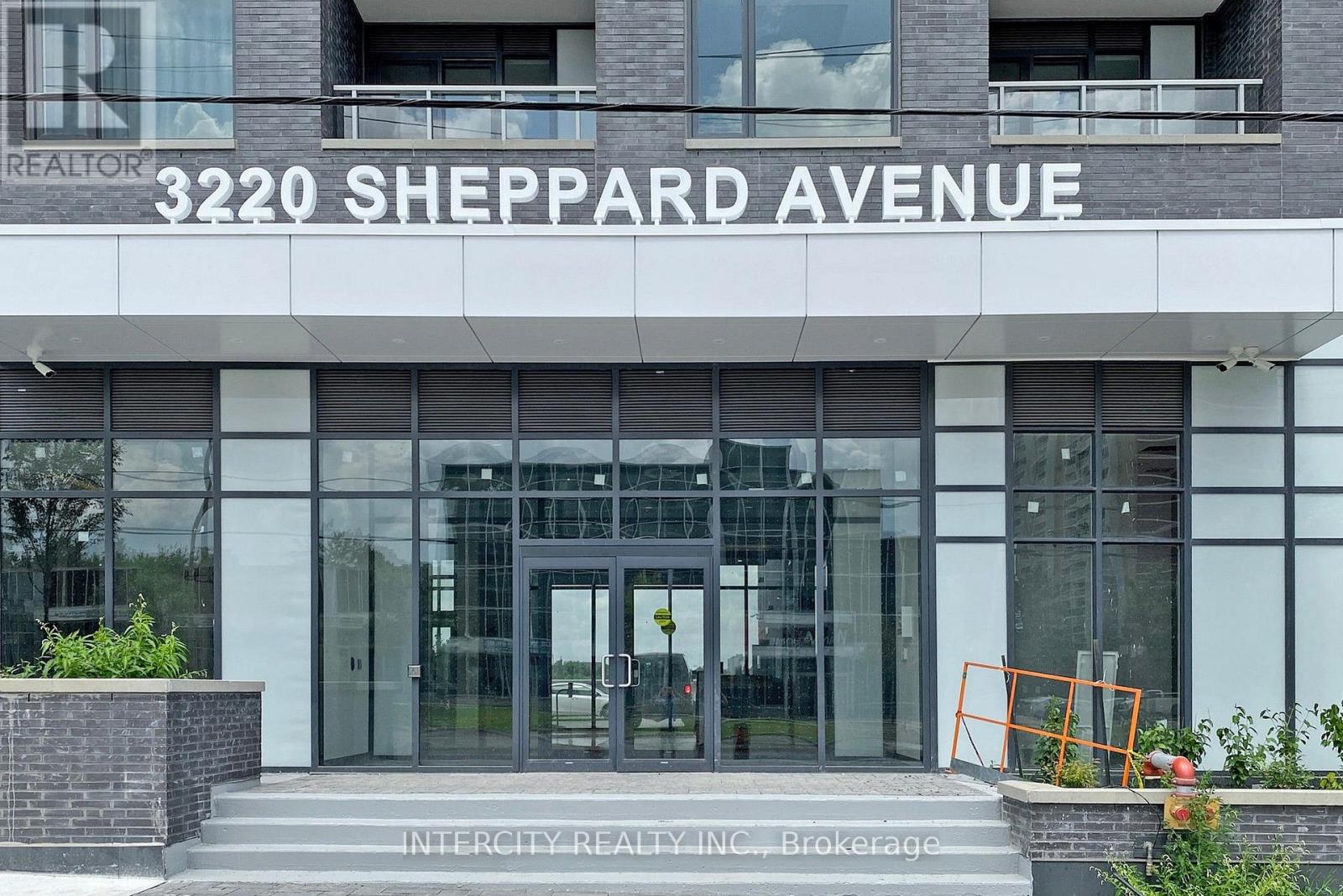 #1509 3220 SHEPPARD AVENUE E - 3
