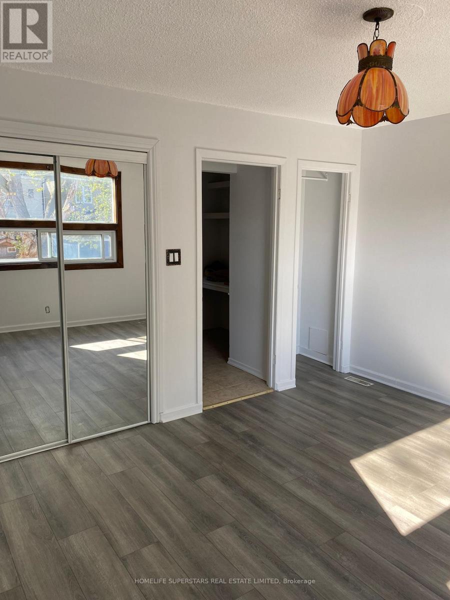 1263 WOODBINE AVENUE - 4