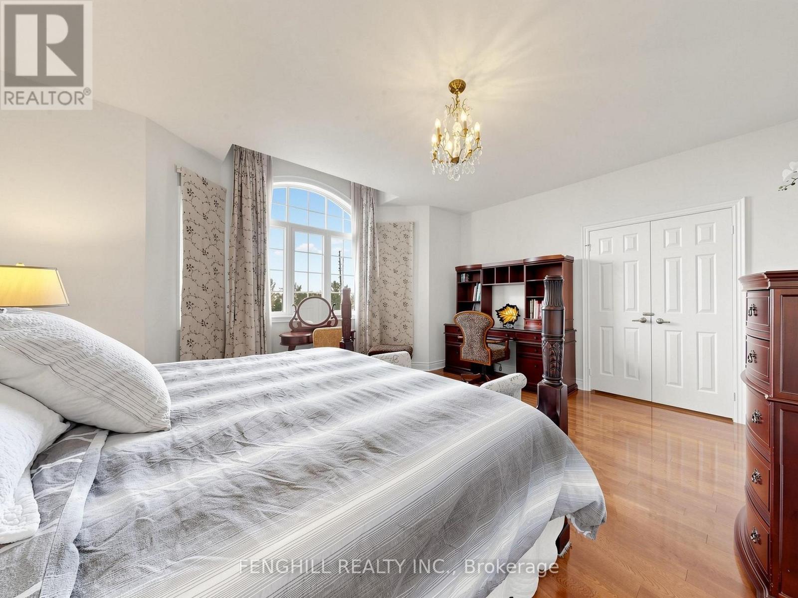 106 LEGENDS WAY - Image 14