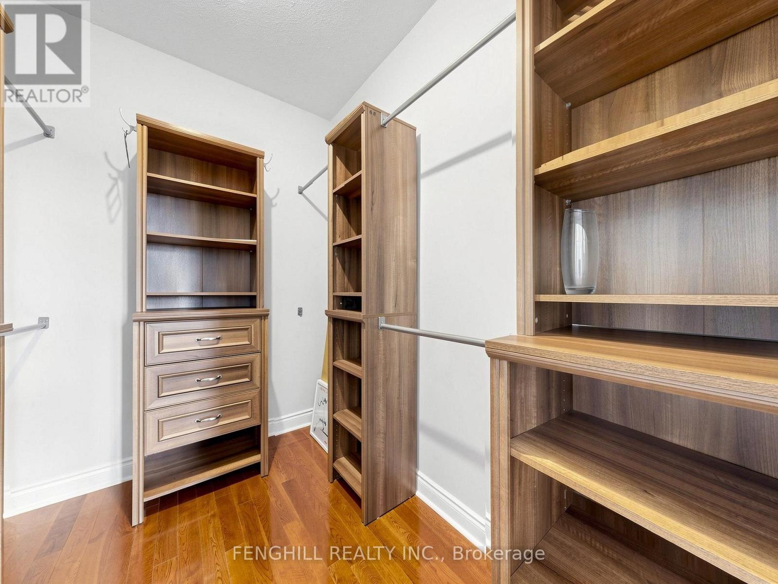 106 LEGENDS WAY - Image 15