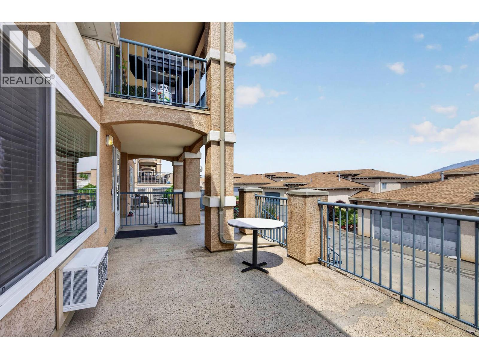 #402 875 SAHALI Terrace - 3