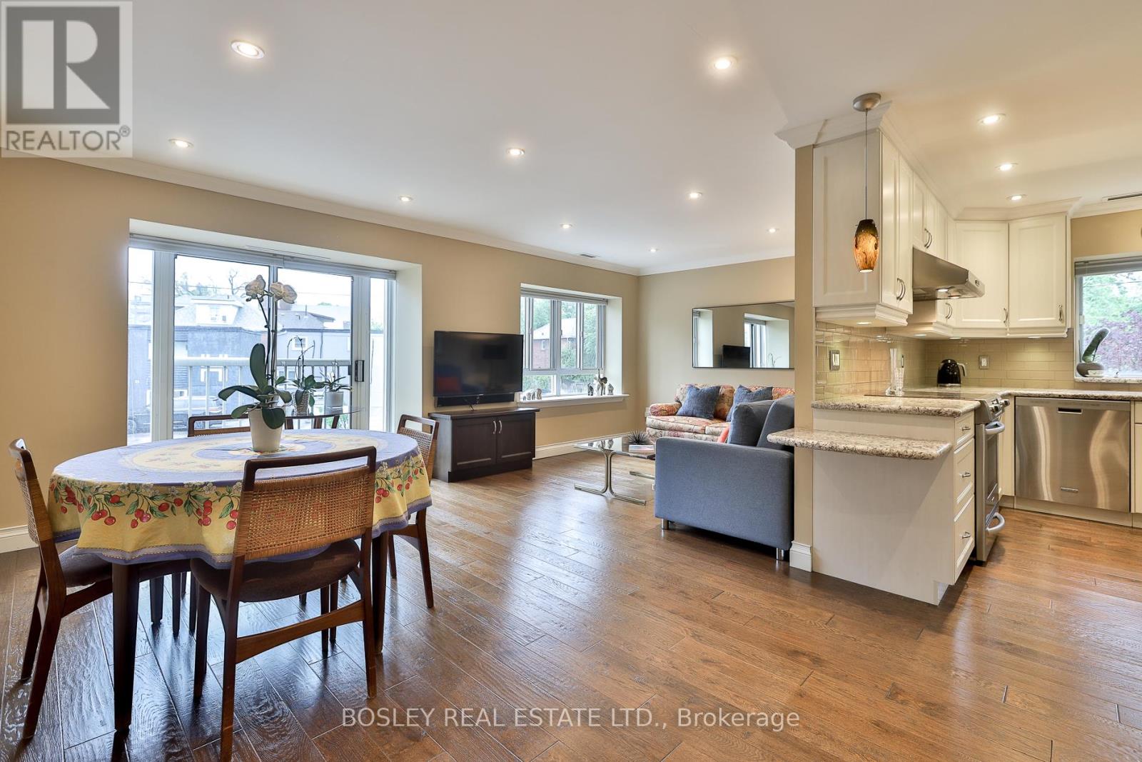 #203 1387 BAYVIEW AVENUE - 10