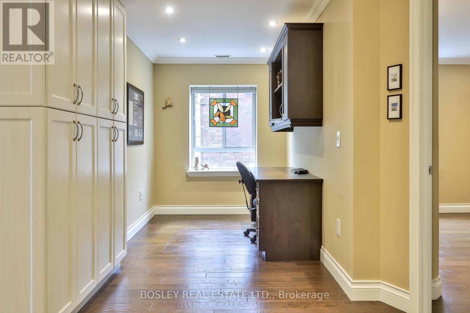 #203 1387 BAYVIEW AVENUE - 27