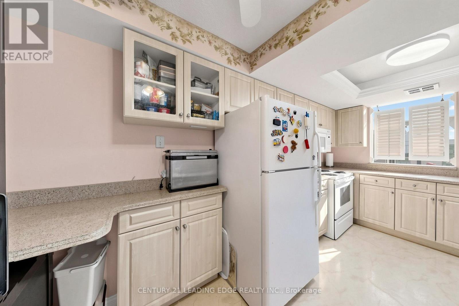 #1106 1230 MARLBOROUGH COURT W - 12