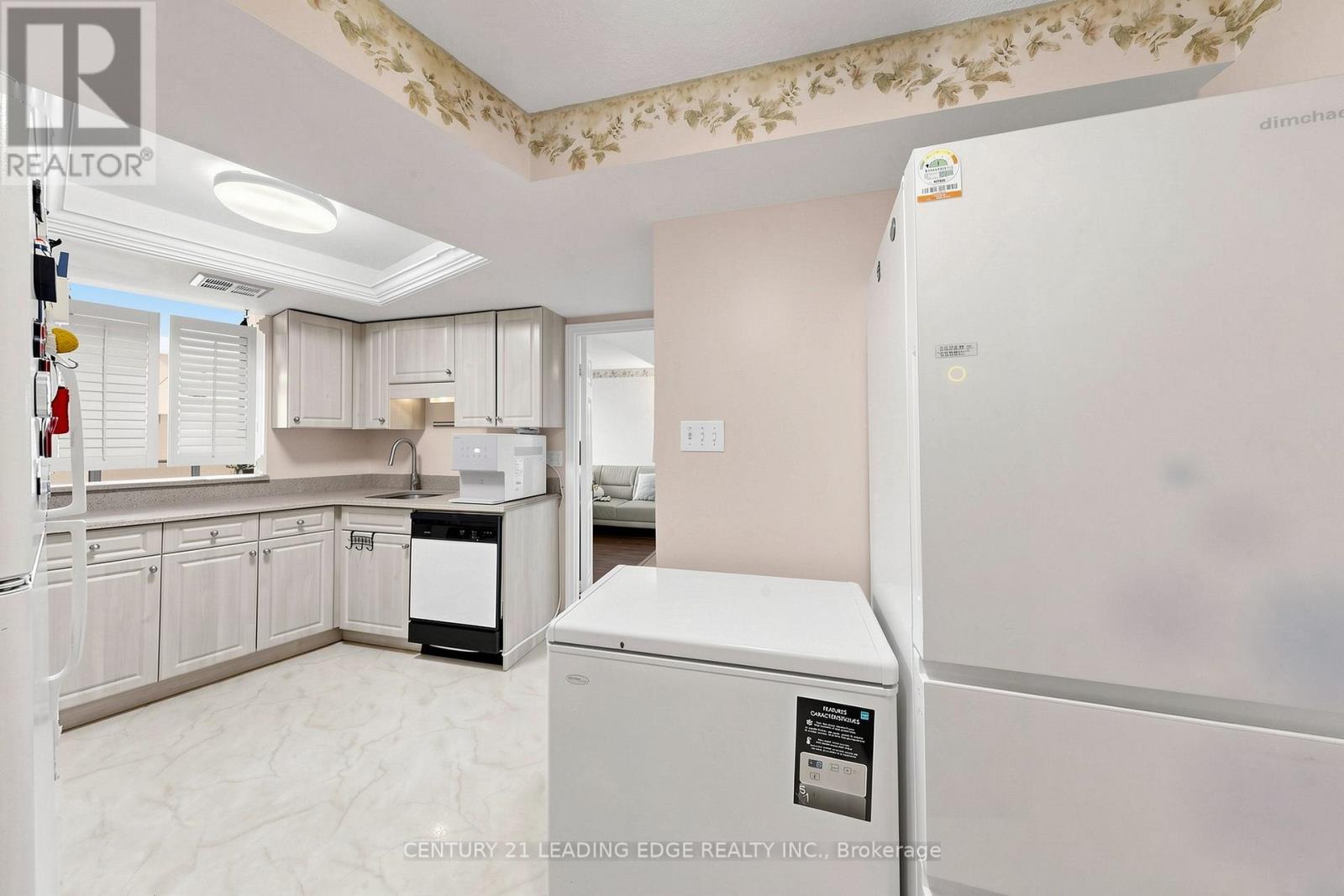 #1106 1230 MARLBOROUGH COURT W - 15