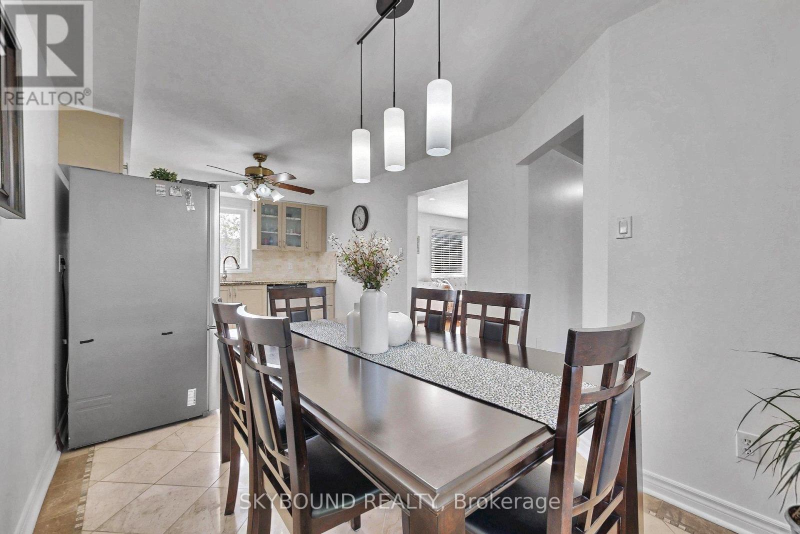 21 VIVIANS CRESCENT - 10