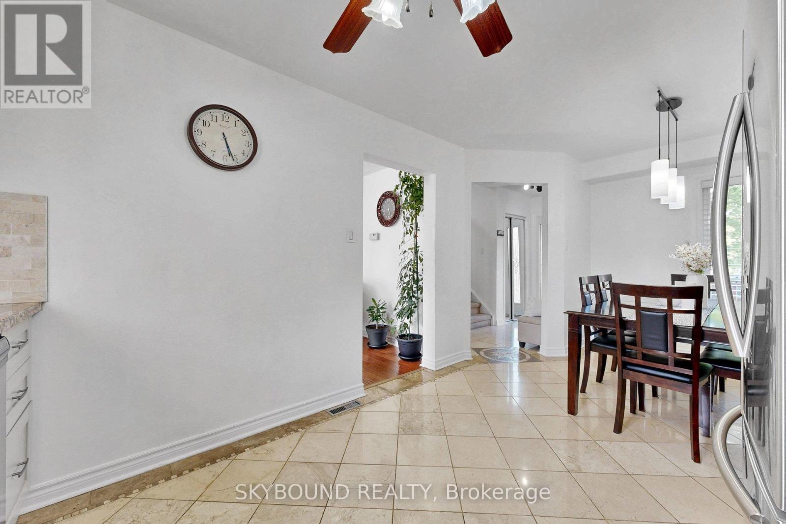 21 VIVIANS CRESCENT - 17
