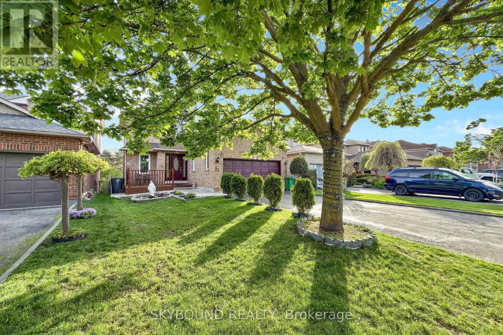 21 VIVIANS CRESCENT - 2